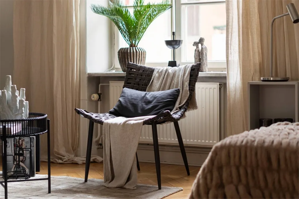 Living Room - 1930s Charm Flat in Haga Norra, Solna