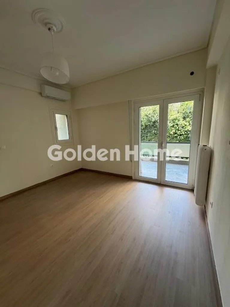 Soggiorno - Renovated Apartment with Parking in Cholargos
