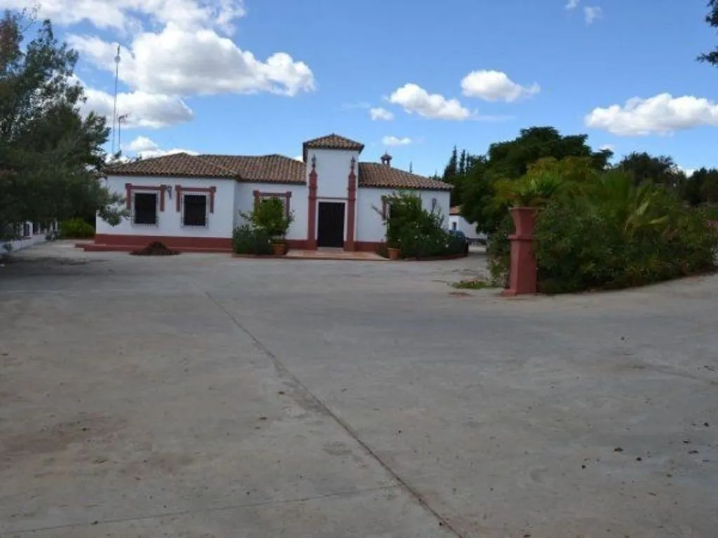 Välivaade - Luxury House with Pool in Posadas