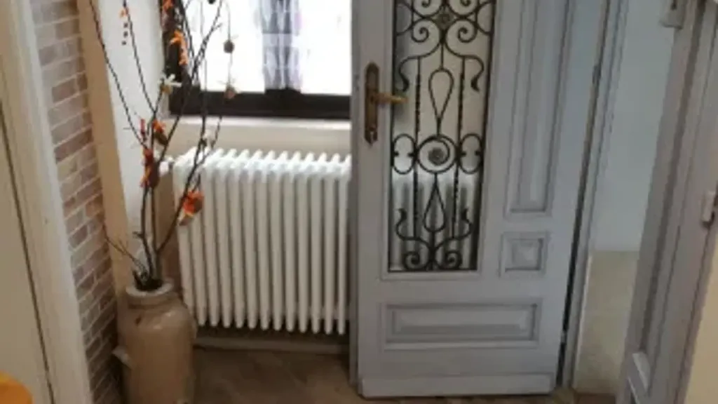 hallway_entrance
