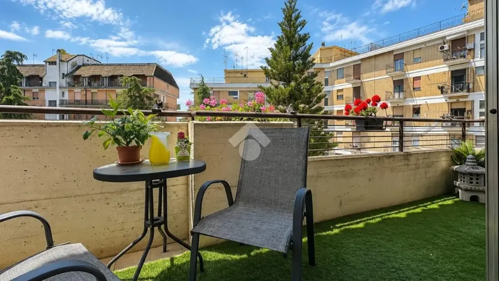 Balcone - 4-Bedroom Apartment with Balcony in San Severo