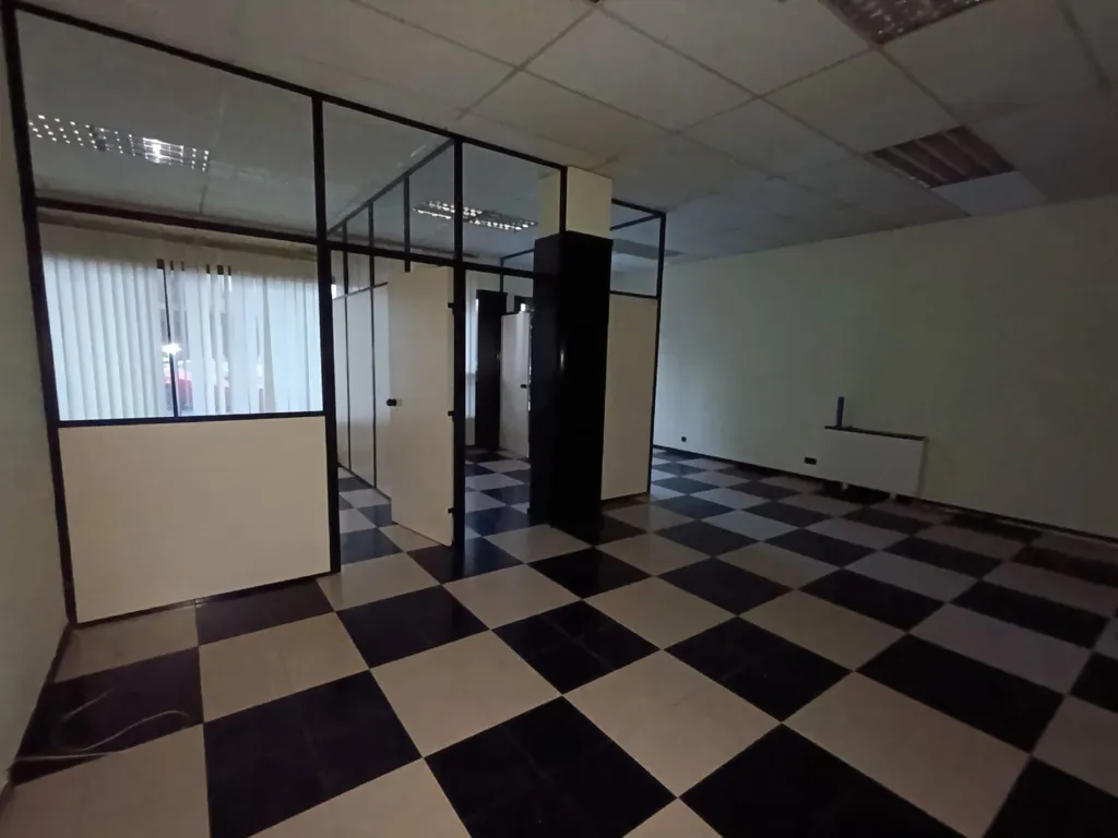 Office - Apartment with Conversion Potential in Aritz Bidea