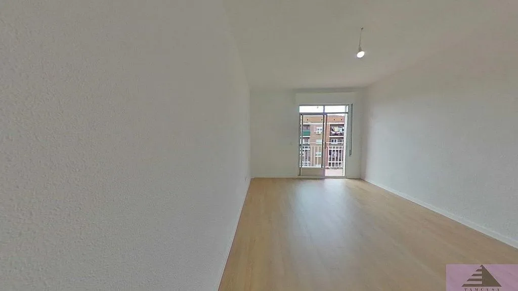 Pièces - Fully Renovated Flat with Metro Access in Fuenlabrada