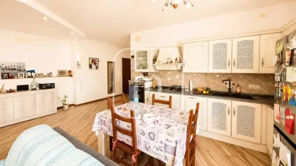 Salle à manger - Modernised Apartment with Balcony in Rome