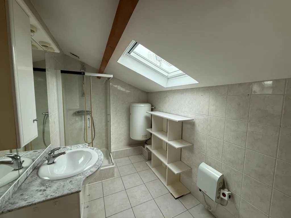 Salles de bain - Duplex 2 Pièces au Centre-ville de Montesson