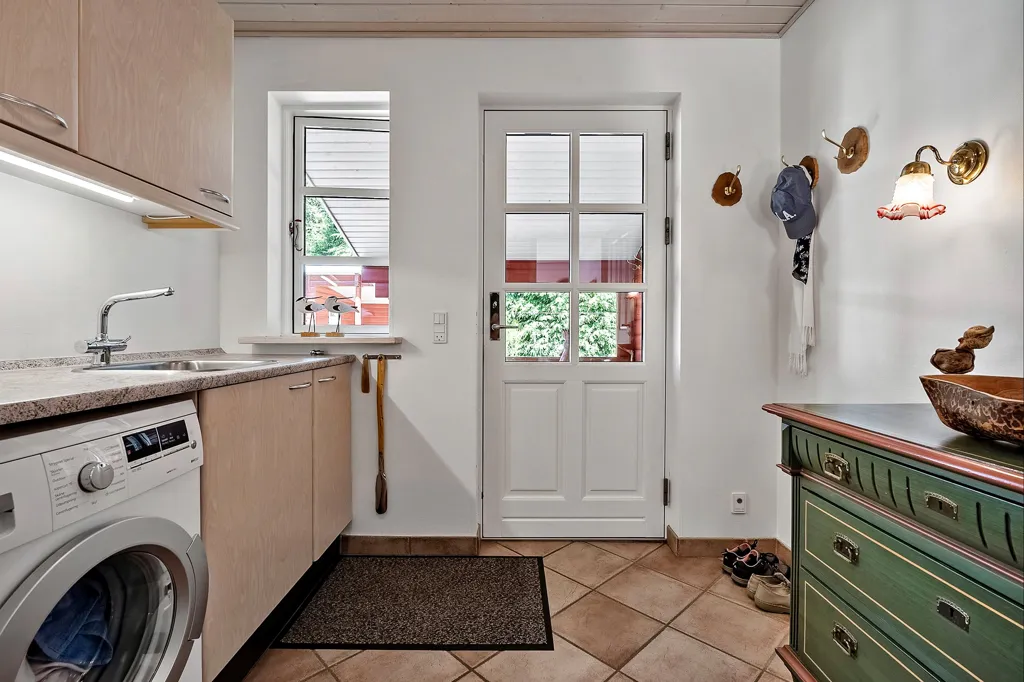 Utility Room - Holiday Home with Large Garden in Sejs-Svejbæk