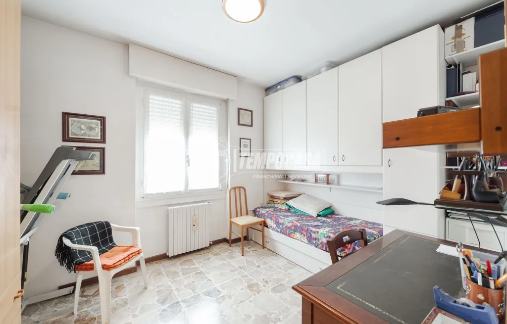 Kabinet - Apartment with Balcony in Central Bulciago