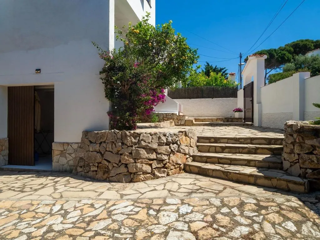 Terrace - Sea View House with Pool in Cala Mateua