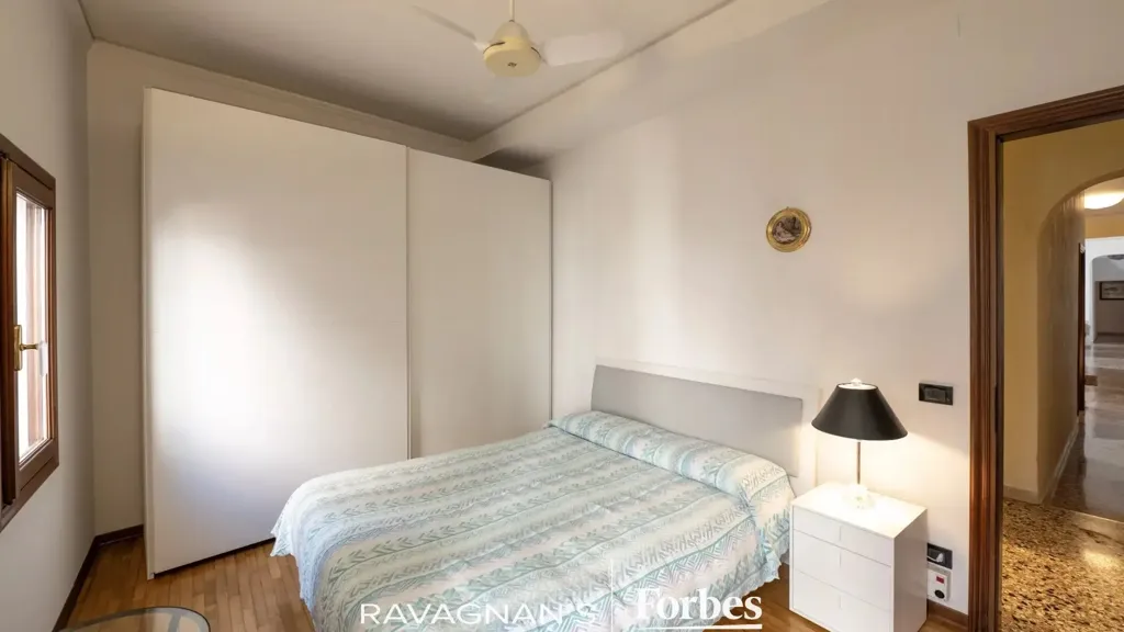 Magamistoad - Canal-Front Apartment in Venice