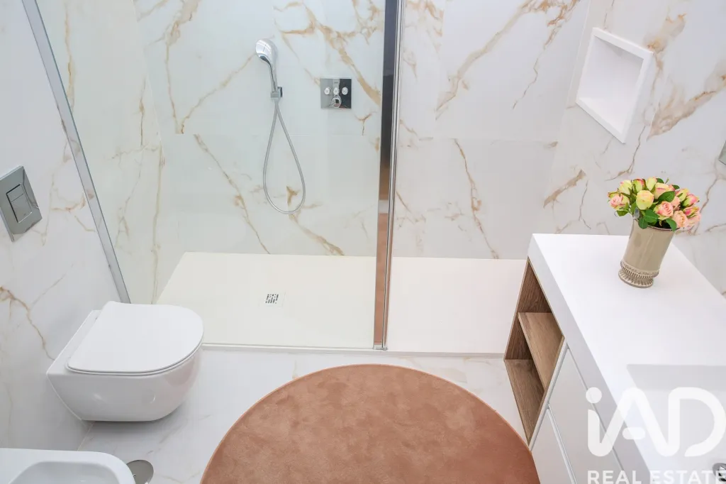 Salles de bain - T2 Apartment with River View in Alverca
