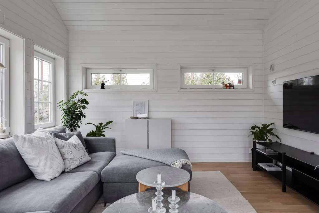 6-toaline maja asukohas Örebro kommun