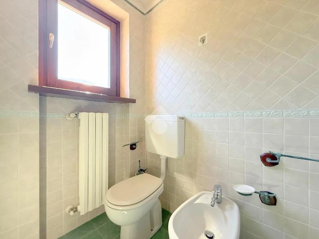 Salles de bain - Terraced Villa with Private Garden in Oulx