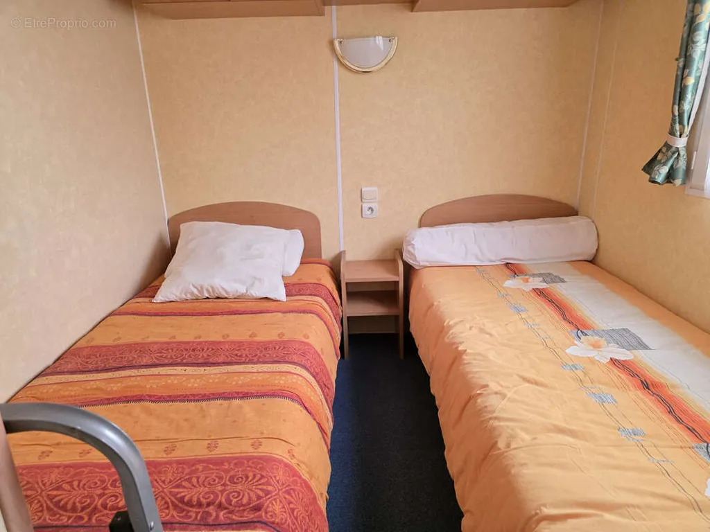Magamistoad - Leisure Plot with Mobil Home near St Pierre