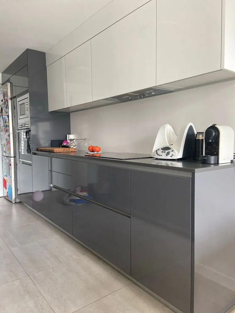Cucina - Luxury Apartment with Terrace in Montecarmelo, Madrid