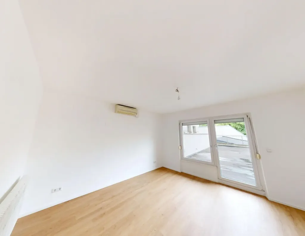 Pièces - First Occupation Flat with Terrace in Mattersburg
