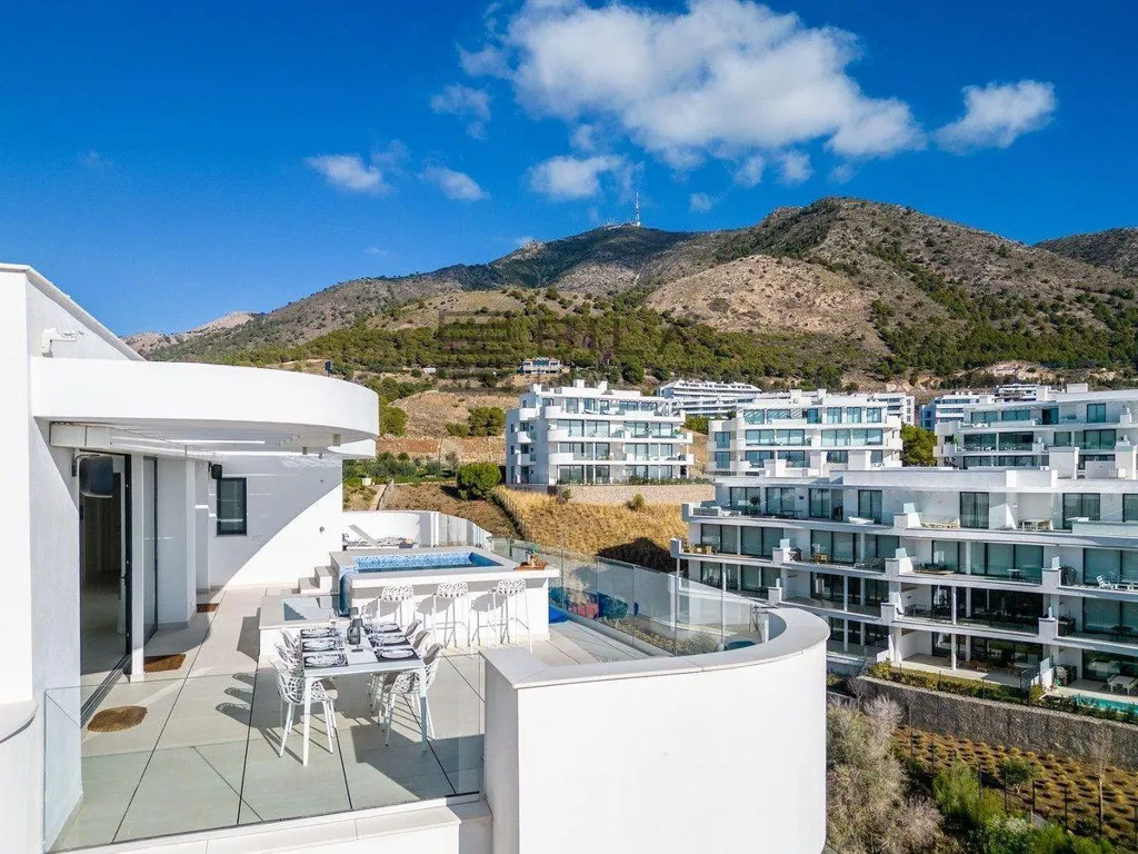 Rõdu - Penthouse with Panoramic Views in Fuengirola