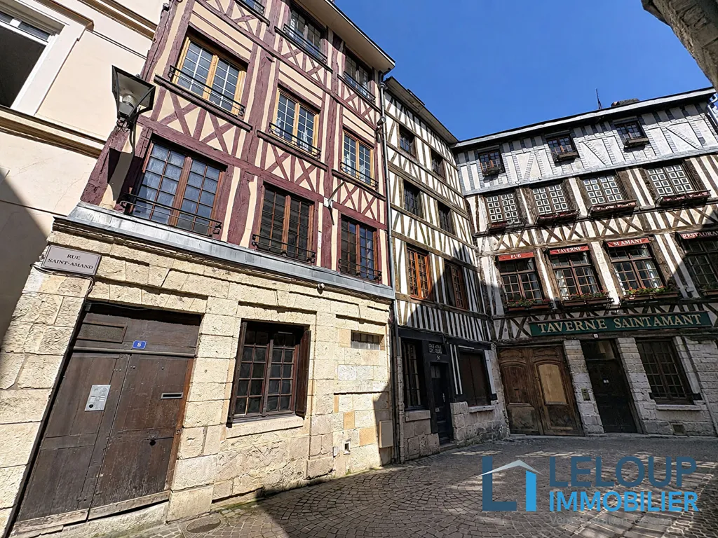 Välivaade - Studio for Renovation near Rouen Cathedral