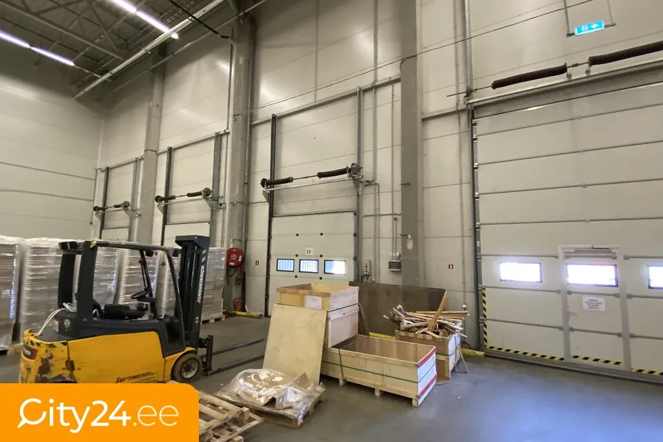 Toad - Modernised Warehouse with Office Space in Ķekava