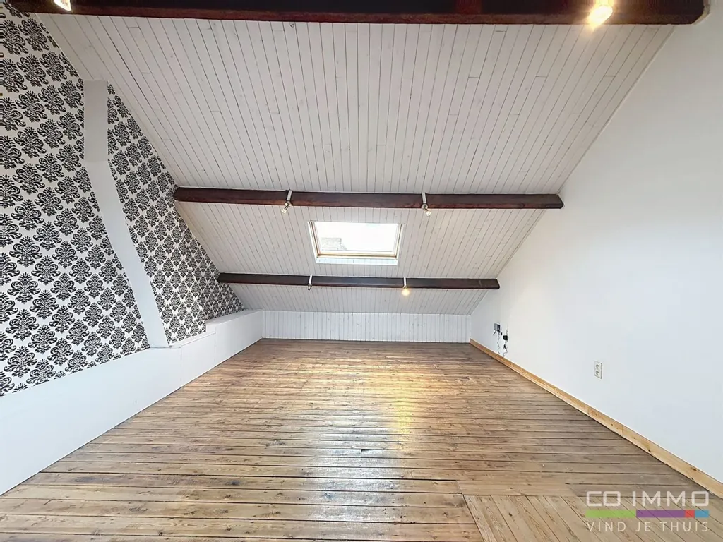 Rooms - Partially Renovated Villa in Tienen
