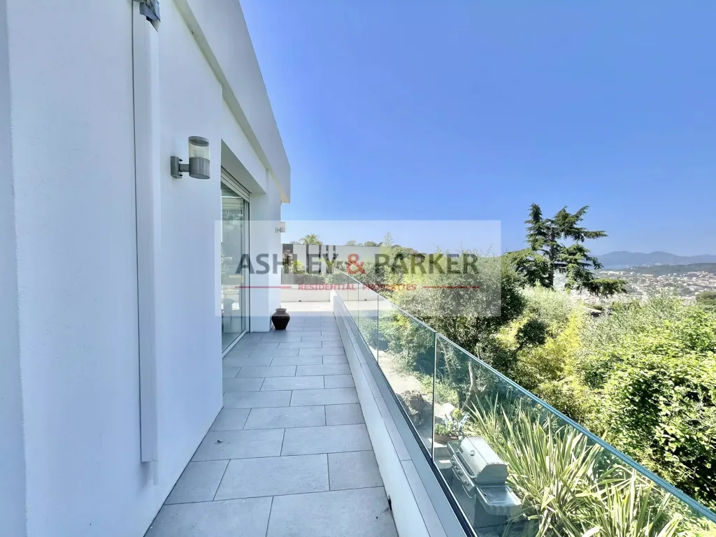 Balcón - Contemporary Villa with Sea View in Le Cannet