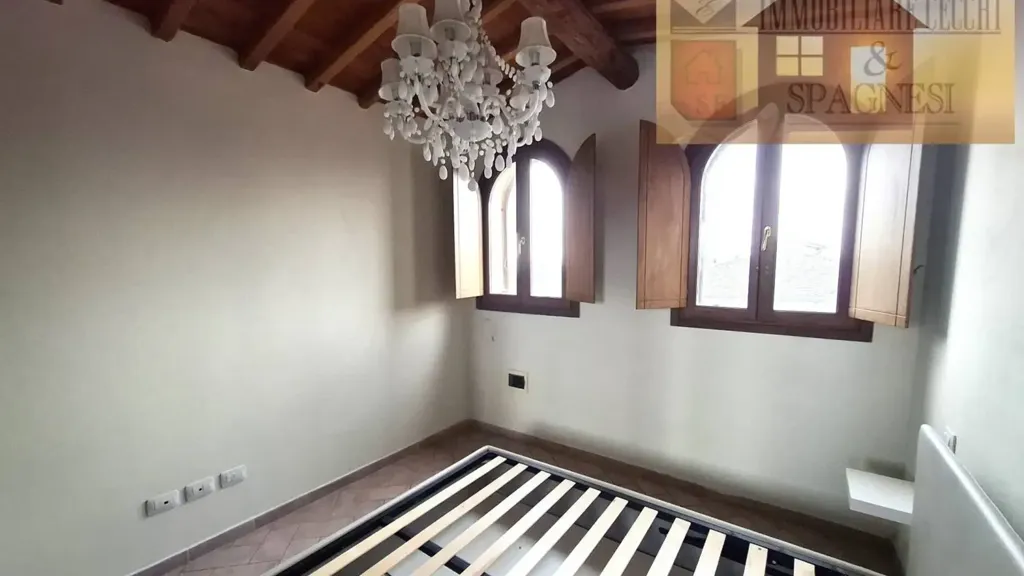 Pièces - Two-Bedroom Apartment with Soppalco in Lastra a Signa