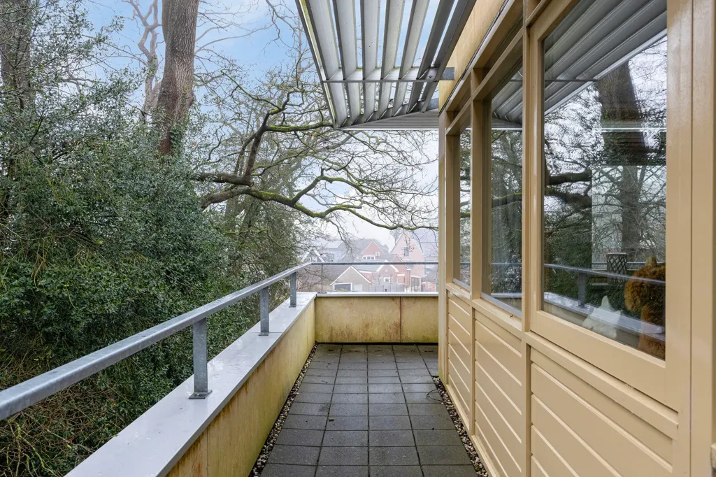Rõdu - Penthouse with Three Balconies in Rolde Centre