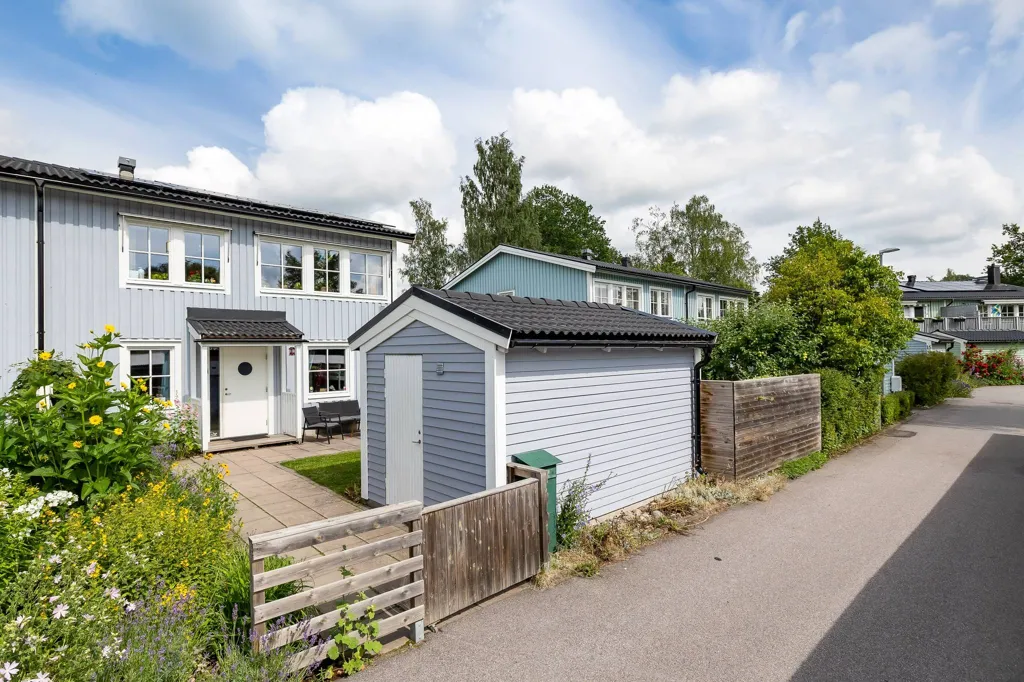 Välivaade - Stylish Duplex with Garden in Hovsta