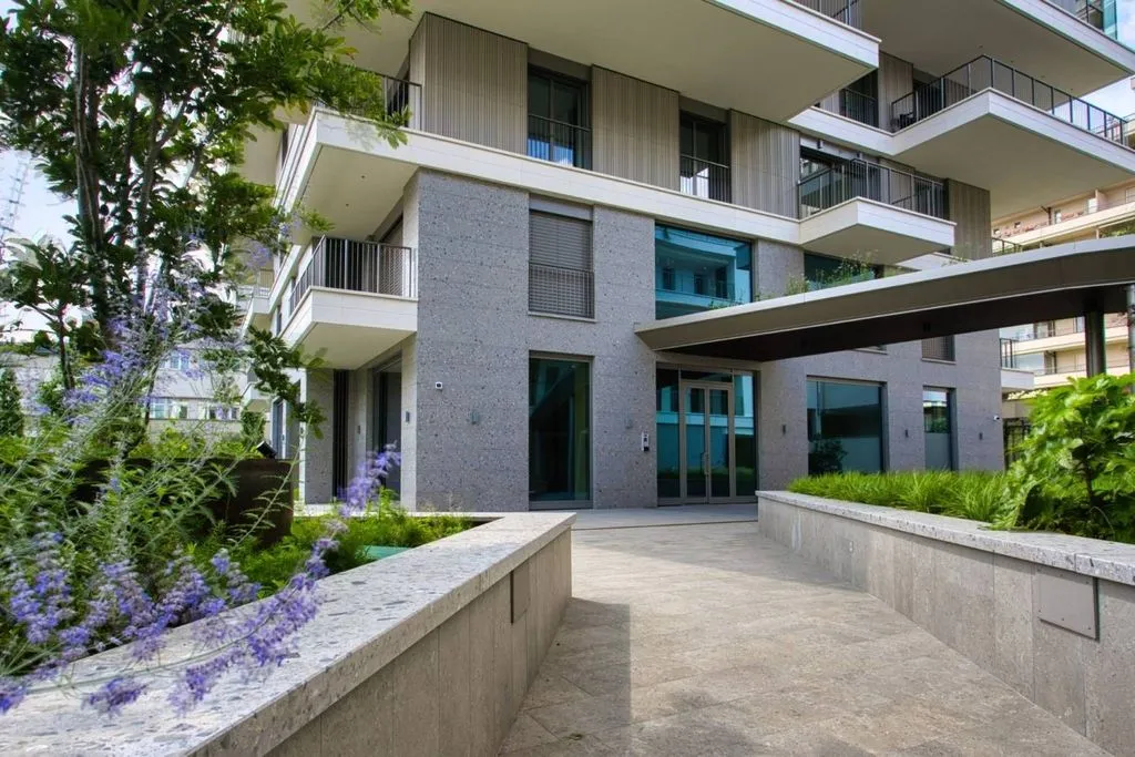 Välivaade - Luxury Flat with Spacious Loggia in Milan