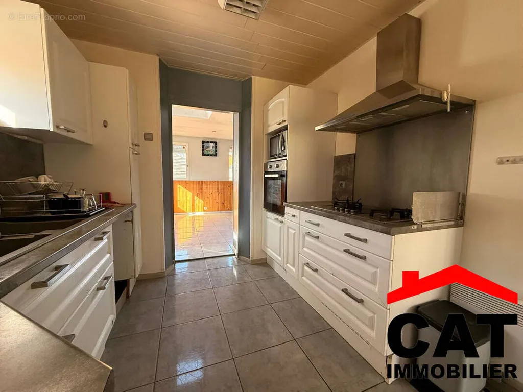 Cucina - Charming Stone House with Garden in Quiet Area