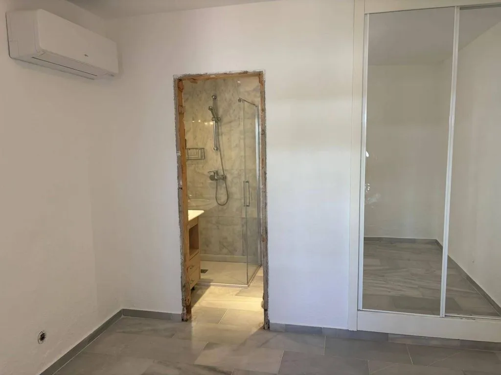 Salles de bain - Apartment with Pool in Nueva Andalucía