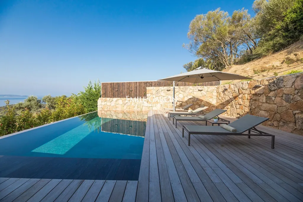 pool_area
