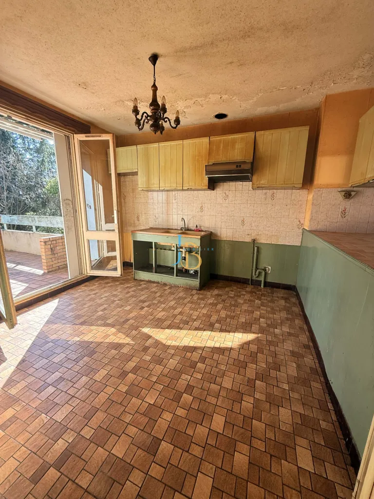 Kitchen - Renovatable House with Double Terrace in Bourges