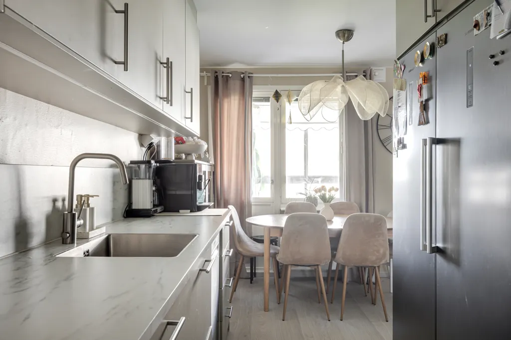 Köök - Renovated Apartment with Balcony in Brf Hilda