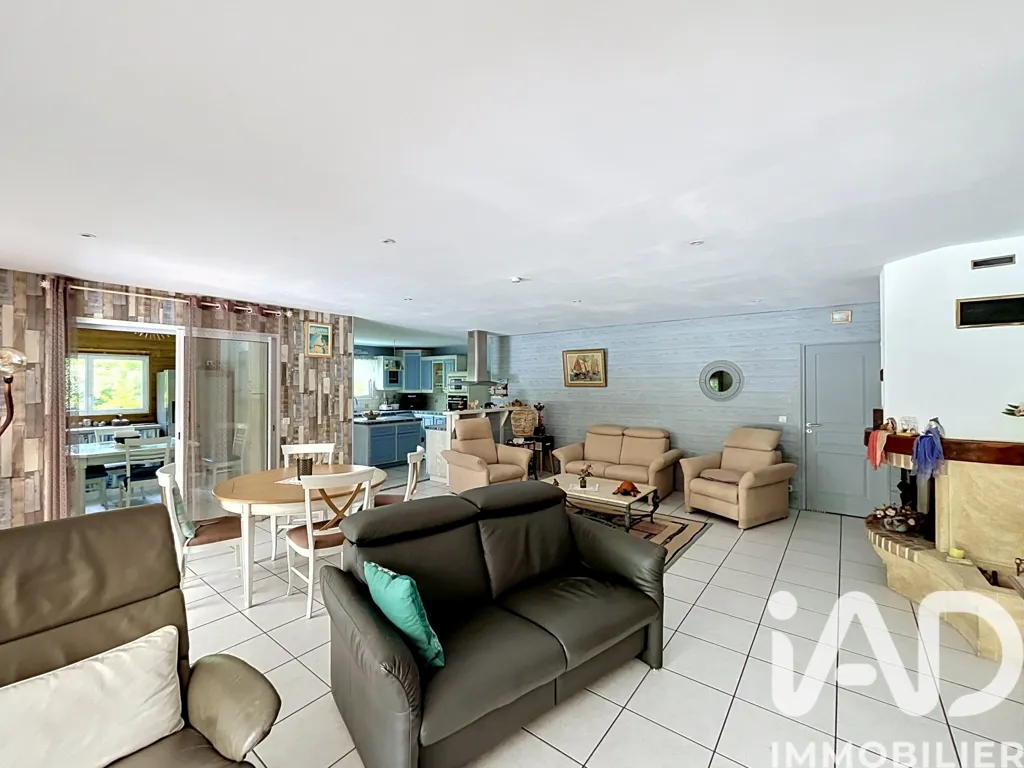Elutuba - House with Pool in Messanges