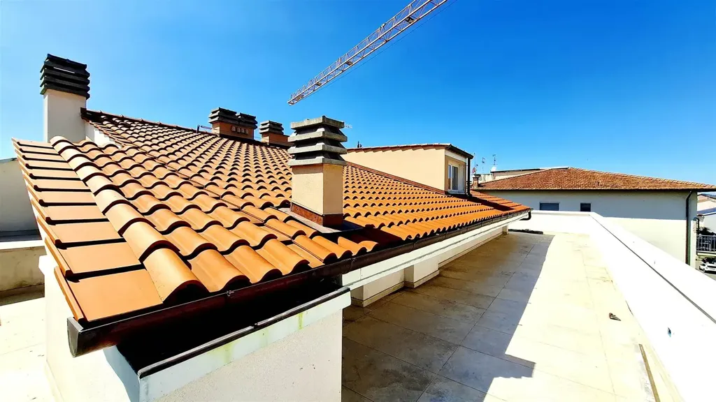 Vue aérienne - Newly Built Attic Apartments with Terraces in Empoli