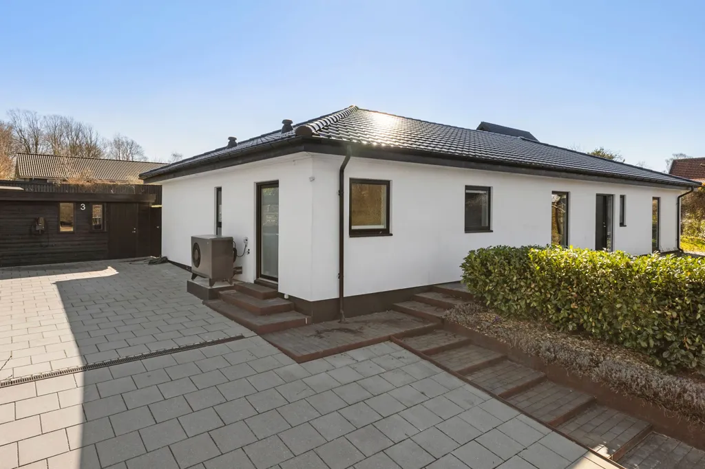 Esterno - Contemporary Villa with Private Beach Access in Kokkedal