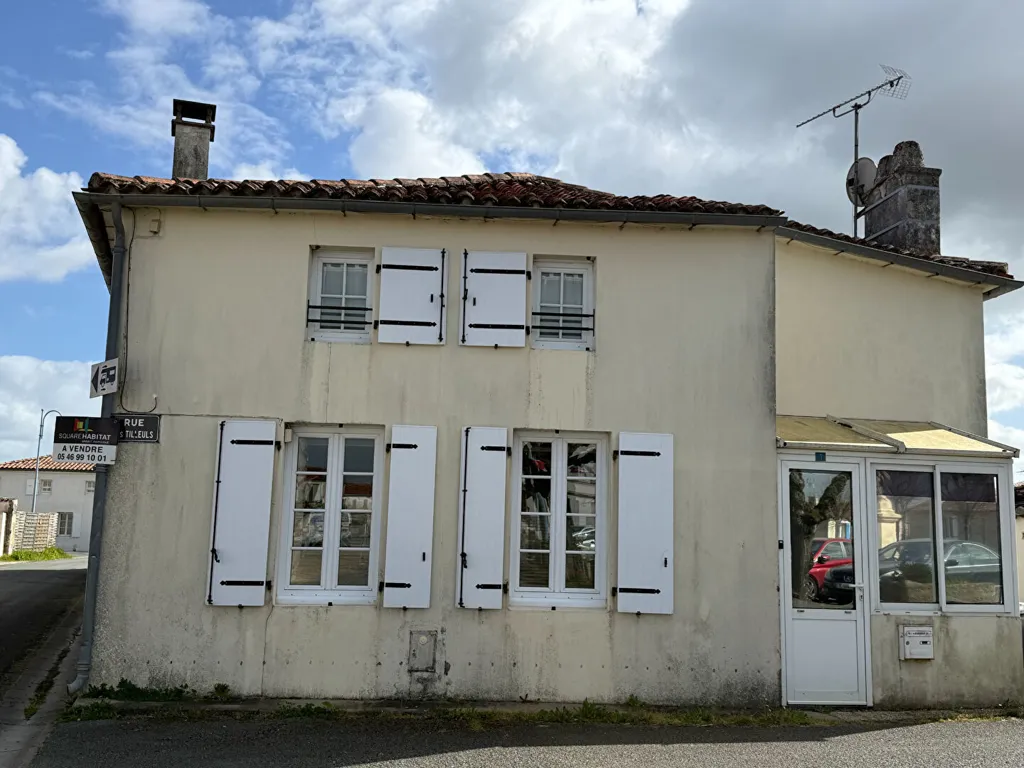 Exterior - Two-Bedroom House with Veranda in Muron