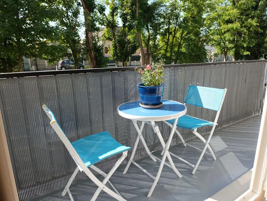 Terrasse - Appartement 4 Pièces avec Balcon à Limeil-Brevannes