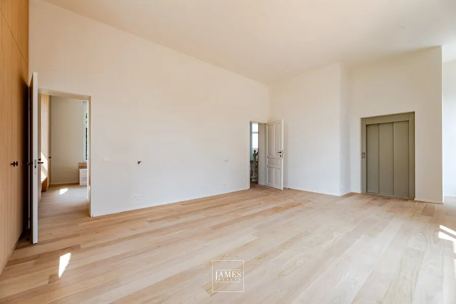 Rooms - Renovated Two-Home Ensemble in Observatoire