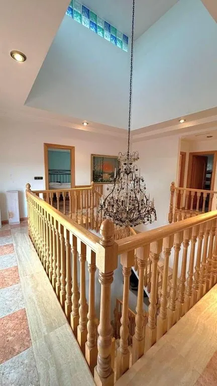 Toad - Luxury Chalet with Pool in Elche