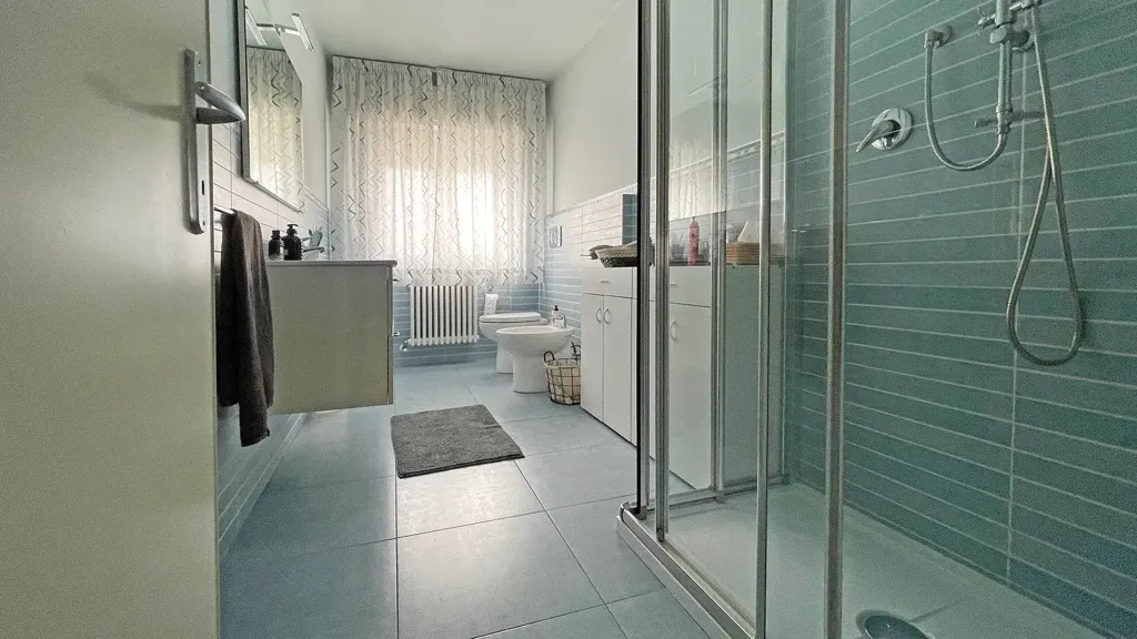 Salles de bain - Rustic Villa with Solar Panels in Lucca