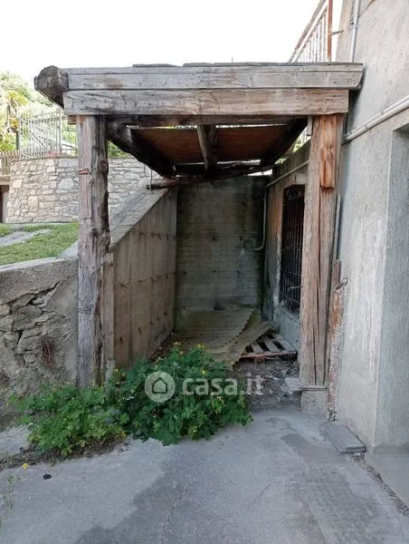 Aed - Semi-Detached House with Garden in Gressan