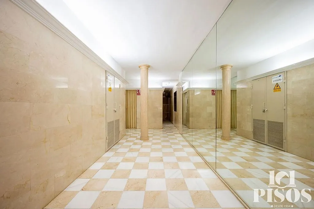 hallway_entrance