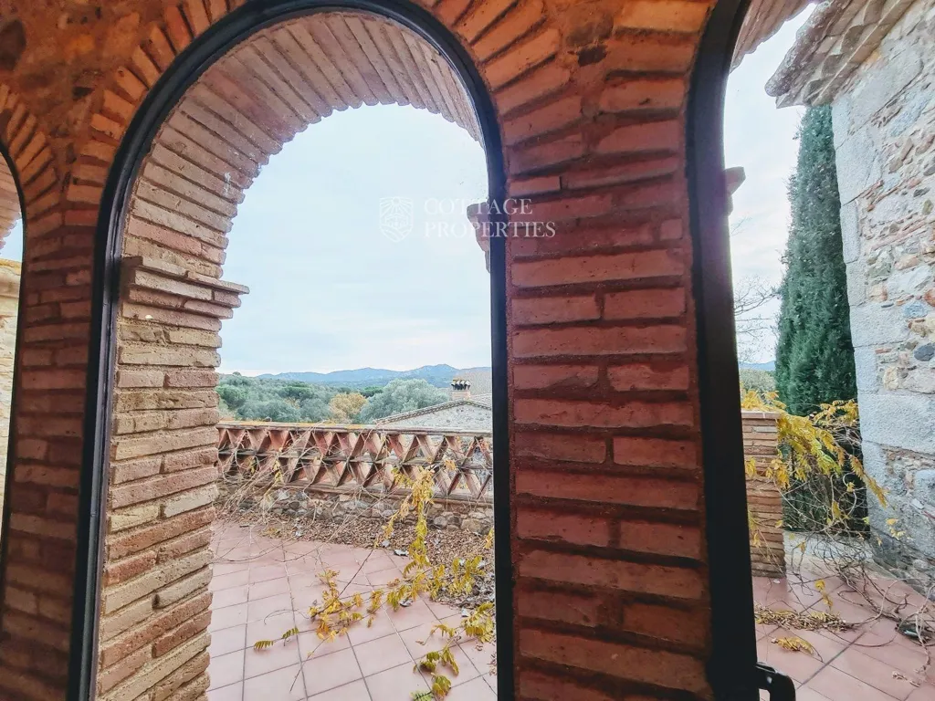 Terrazza - Rustic Estate with Masia in Llagostera