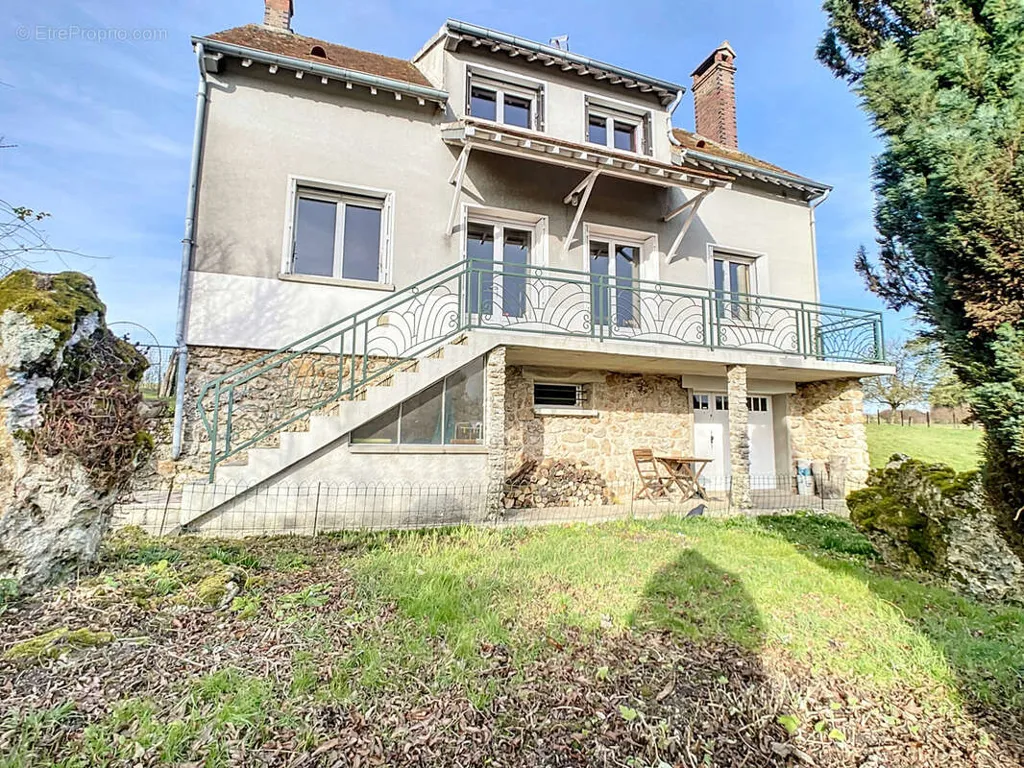 Exterior - 6-room house in Viels-Maisons