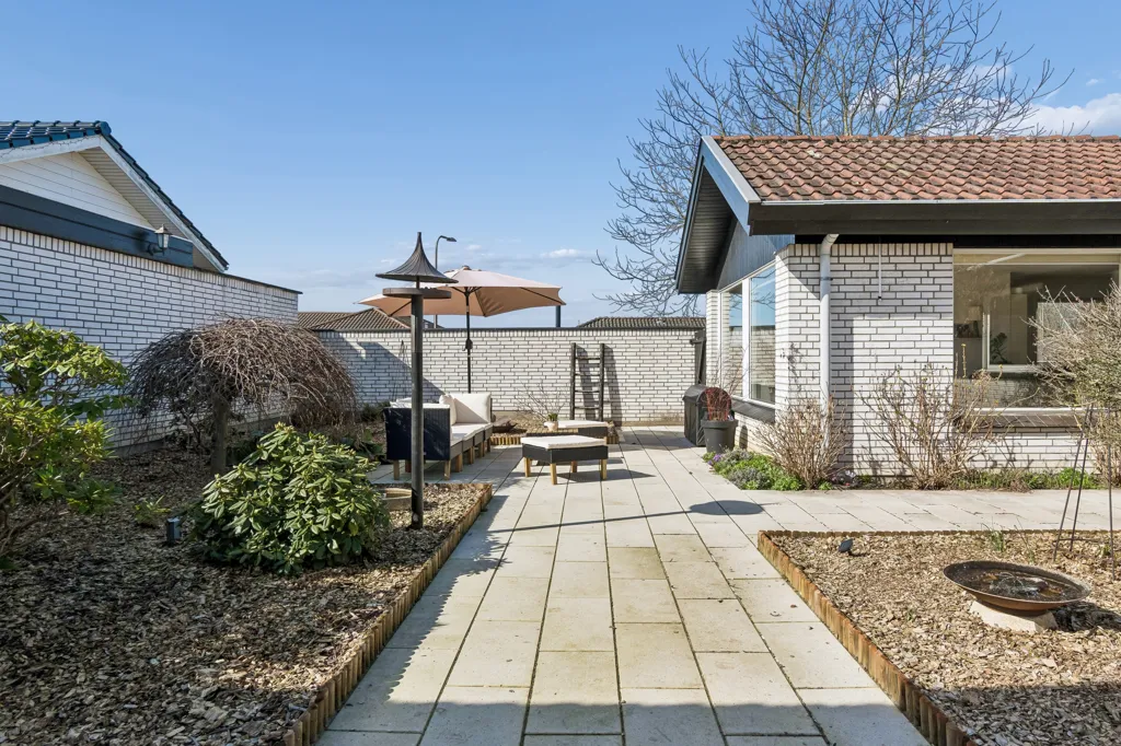 Jardin - Spacious Bungalow with Garden in Odense
