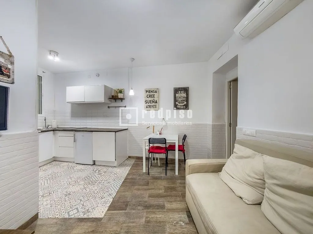 Elutuba - Apartment with Patio in Salitre, Madrid