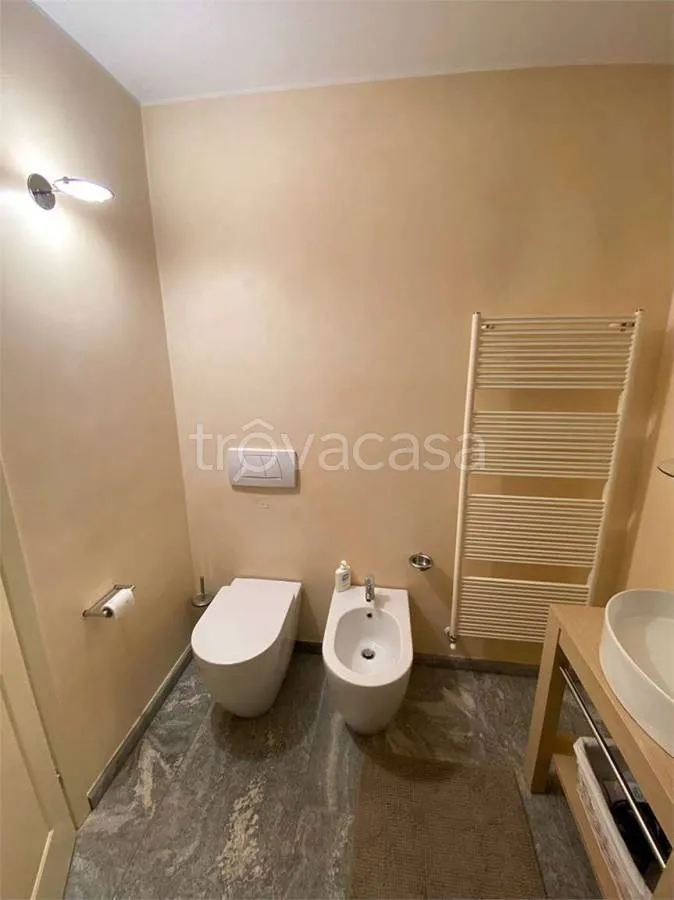Bagni - Appartamento con vista lago e giardino a Faggeto Lario