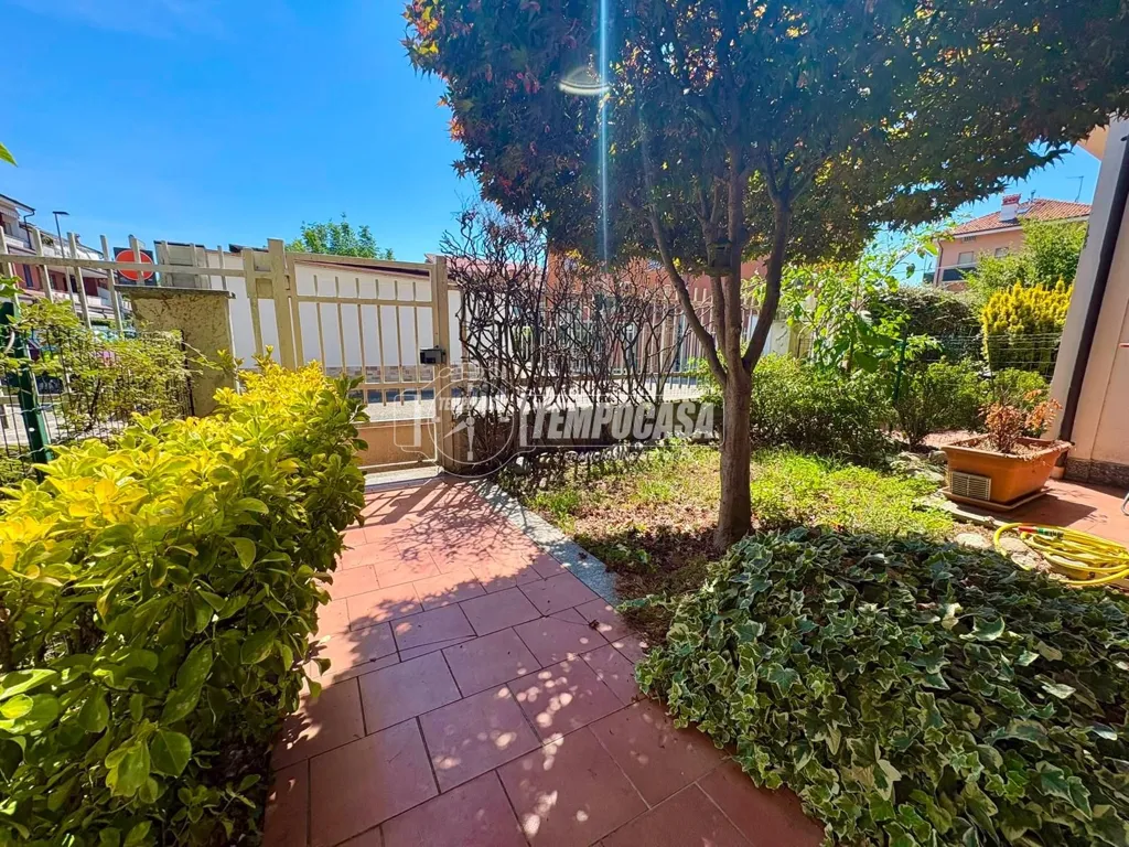 Giardino - Terraced Villa with Private Garden in Cirié