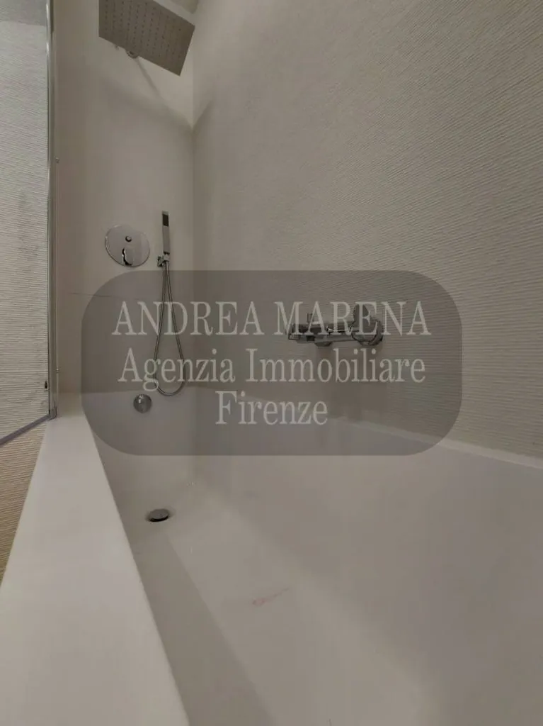 Salles de bain - Fully Furnished Flat with Balcony in Florence